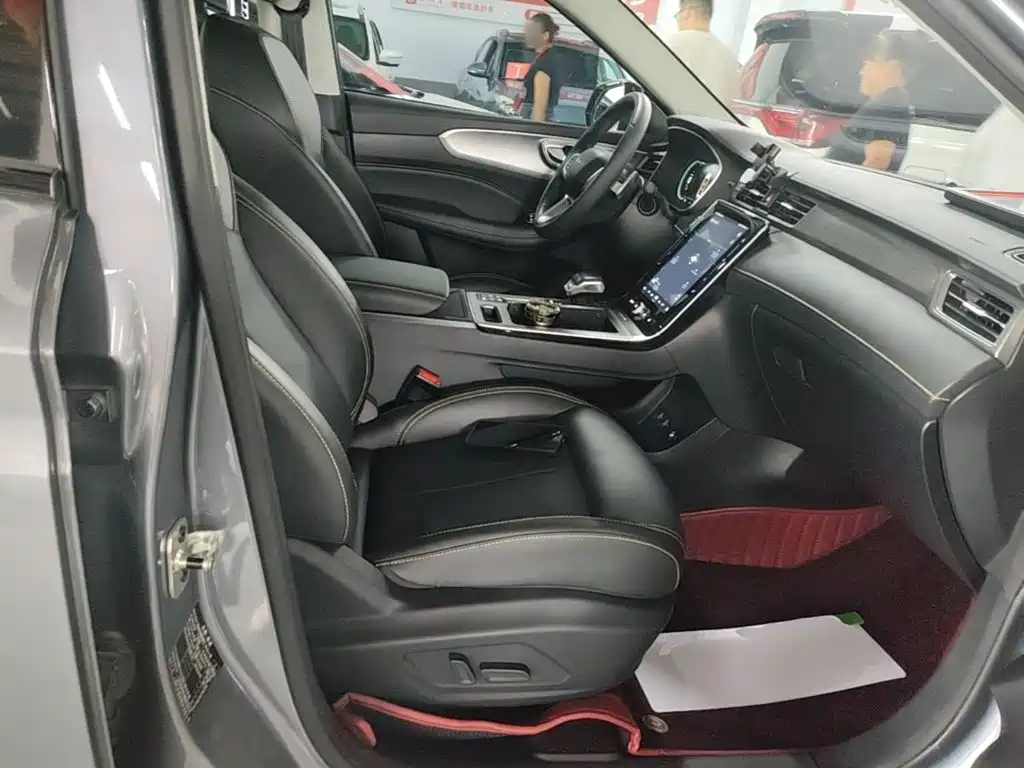 Roewe RX5 New Energy — миниатюра 25