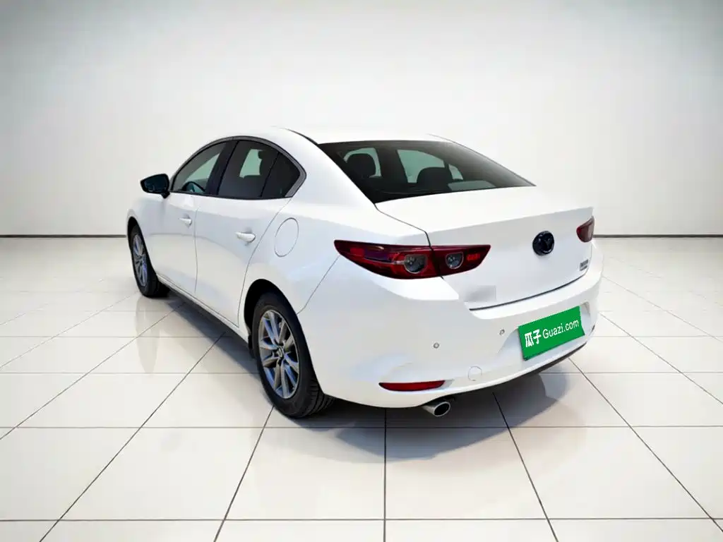 Mazda 3 Axela — миниатюра 4