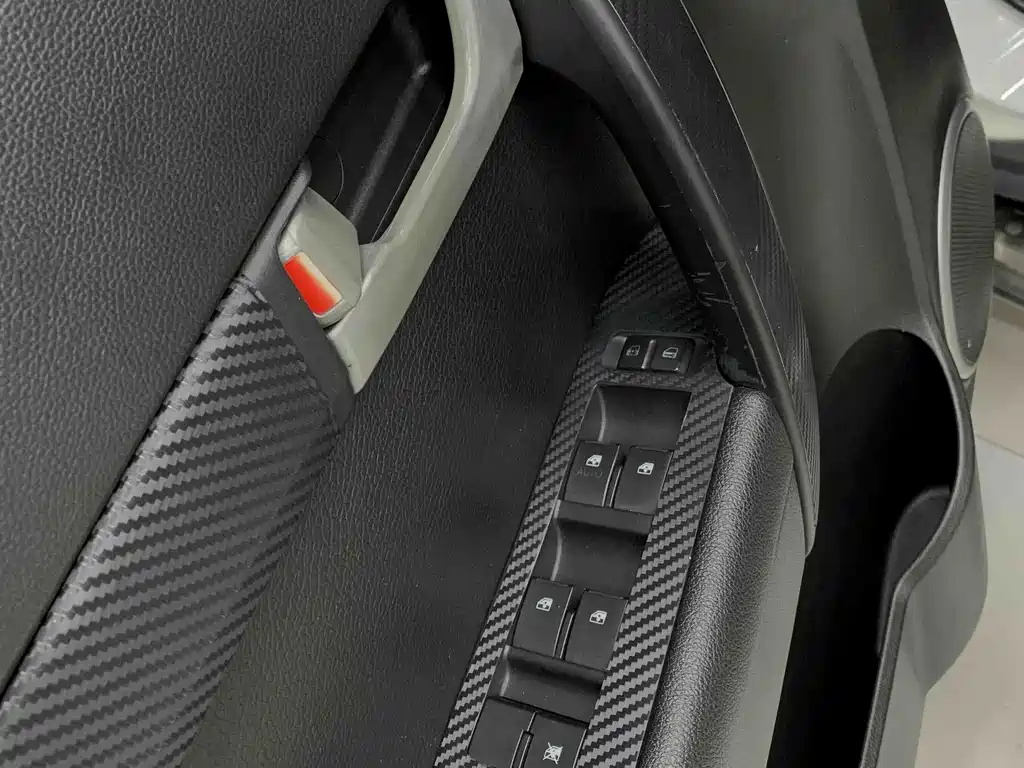 Chevrolet Captiva — миниатюра 21