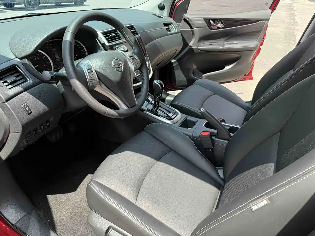 Nissan Tiida 2024 1.6L CVT