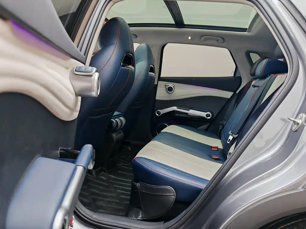 BYD Yuan Plus — миниатюра 11