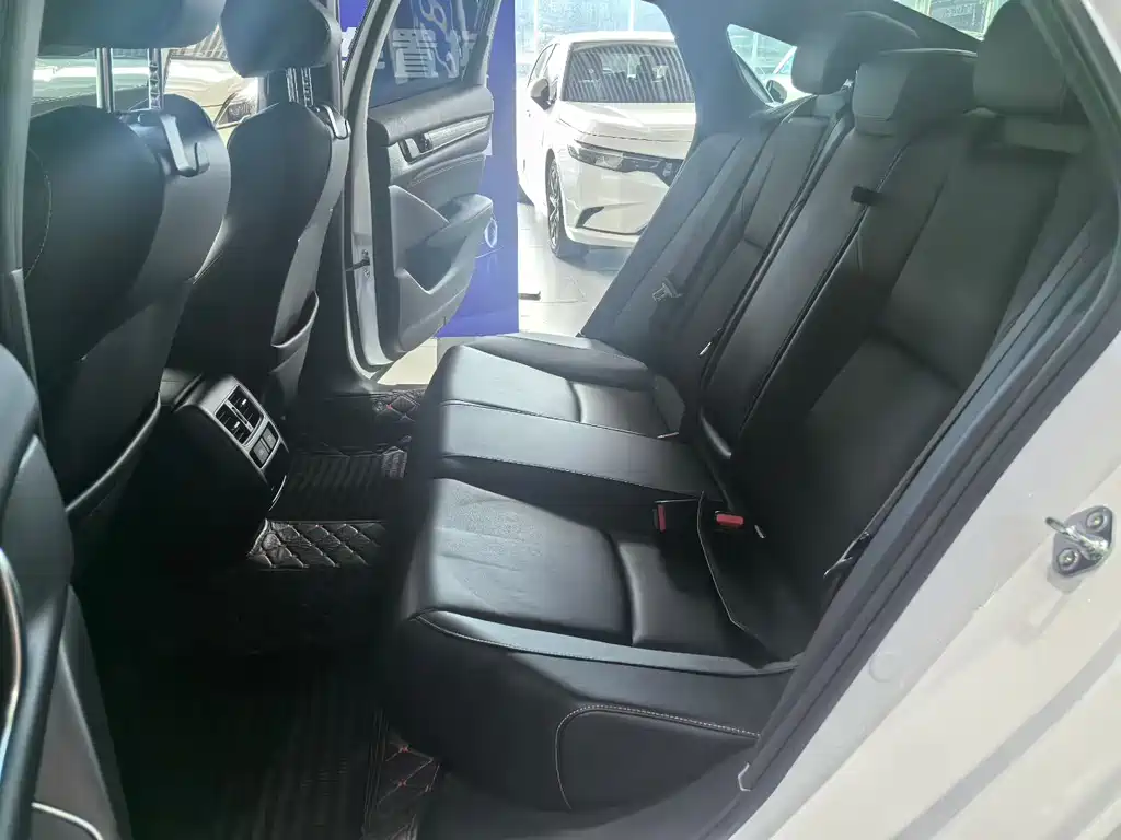 Honda Inspire — миниатюра 5