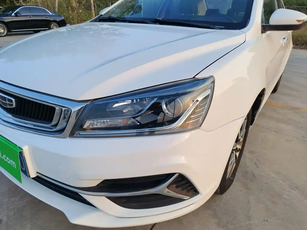 Geely Emgrand — миниатюра 18