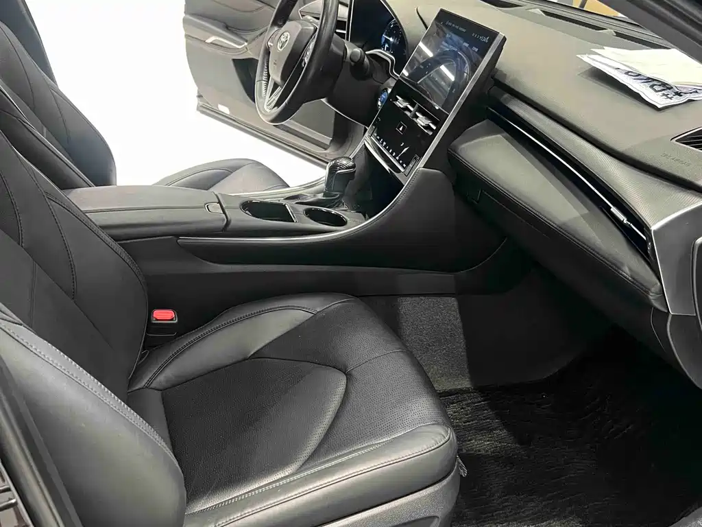 Toyota Avalon — миниатюра 10