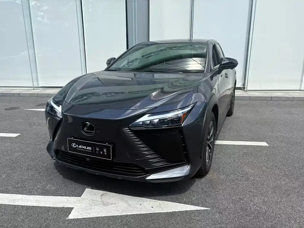 Lexus RZ