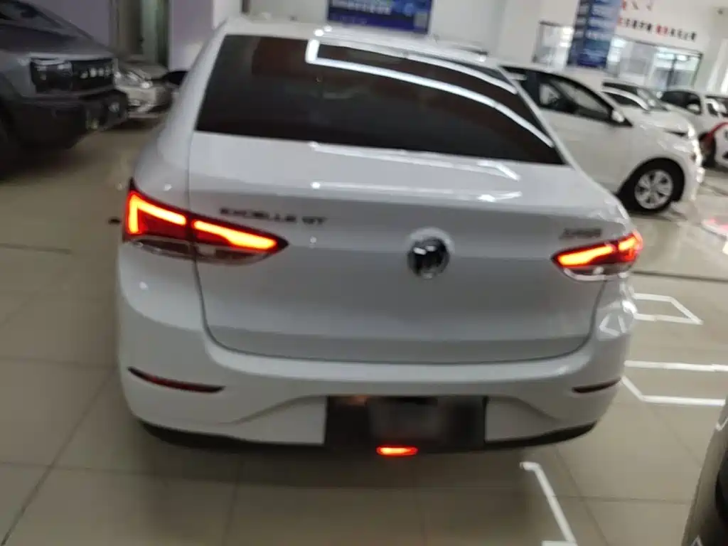 Buick Excelle — миниатюра 6