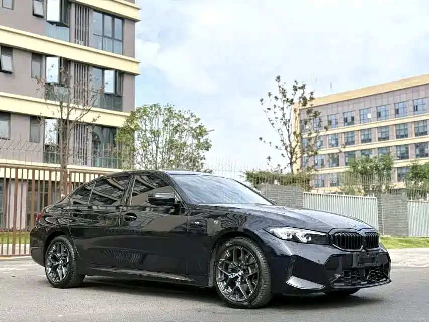 BMW 3 Series — миниатюра 3