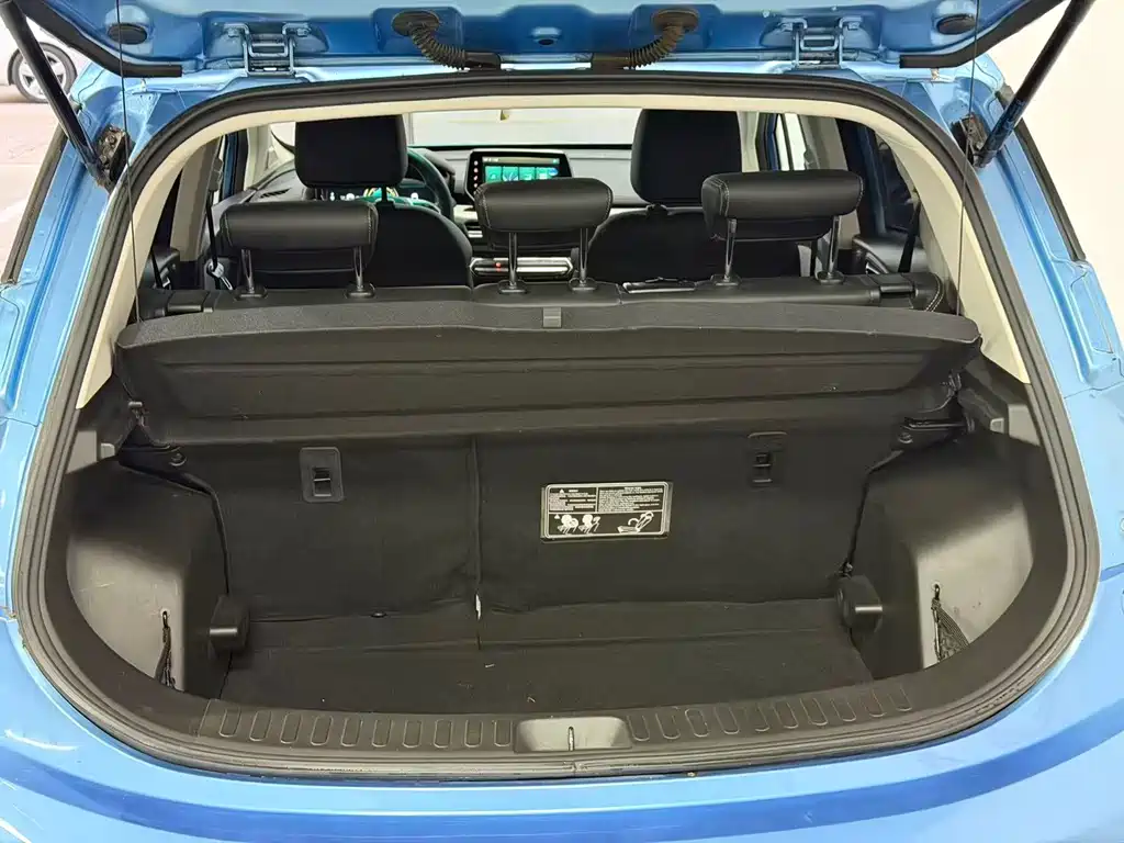 BAIC EX3 — миниатюра 18