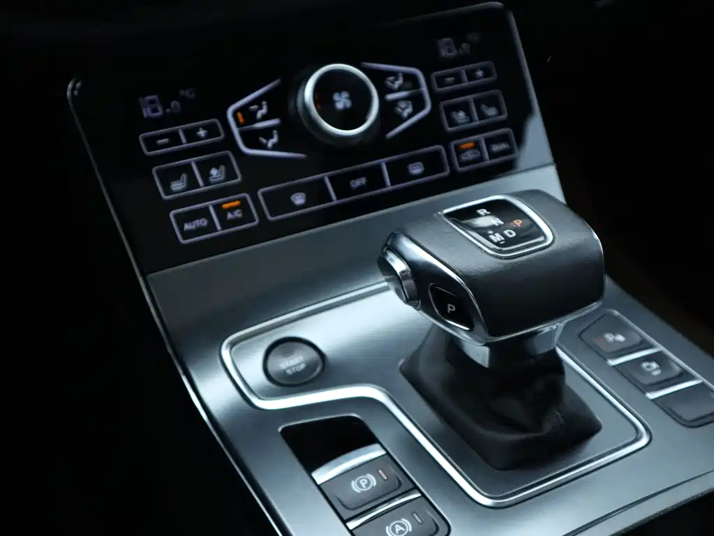 Hongqi Hongqi H5 — миниатюра 18