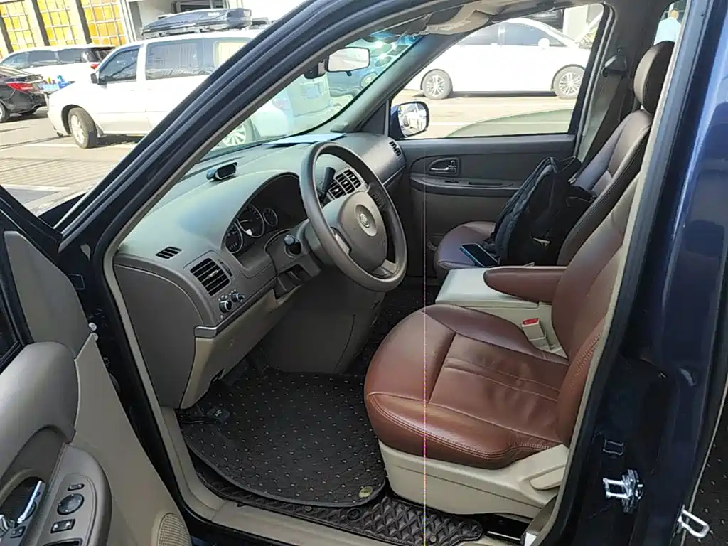 Buick GL8 — миниатюра 16