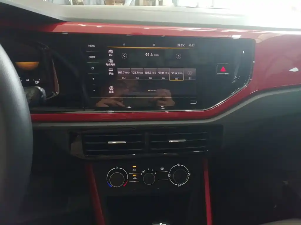 Volkswagen Polo — миниатюра 13