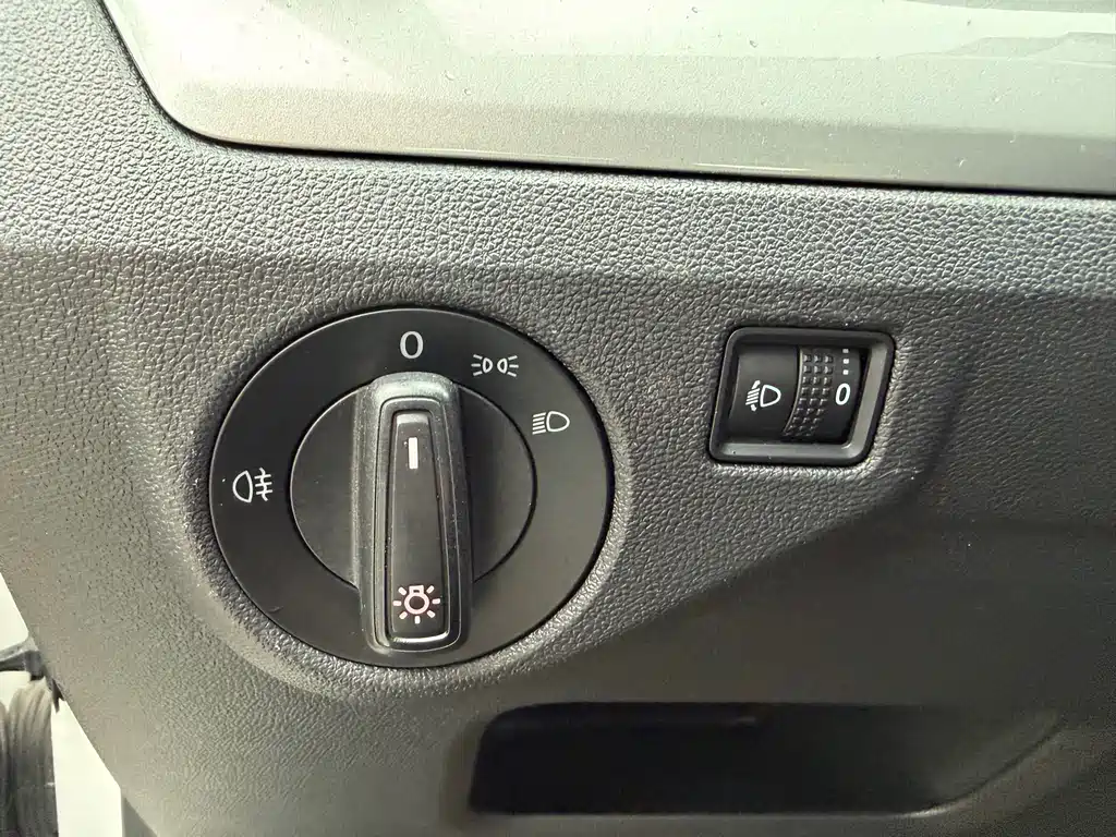 Volkswagen Lavida — миниатюра 20