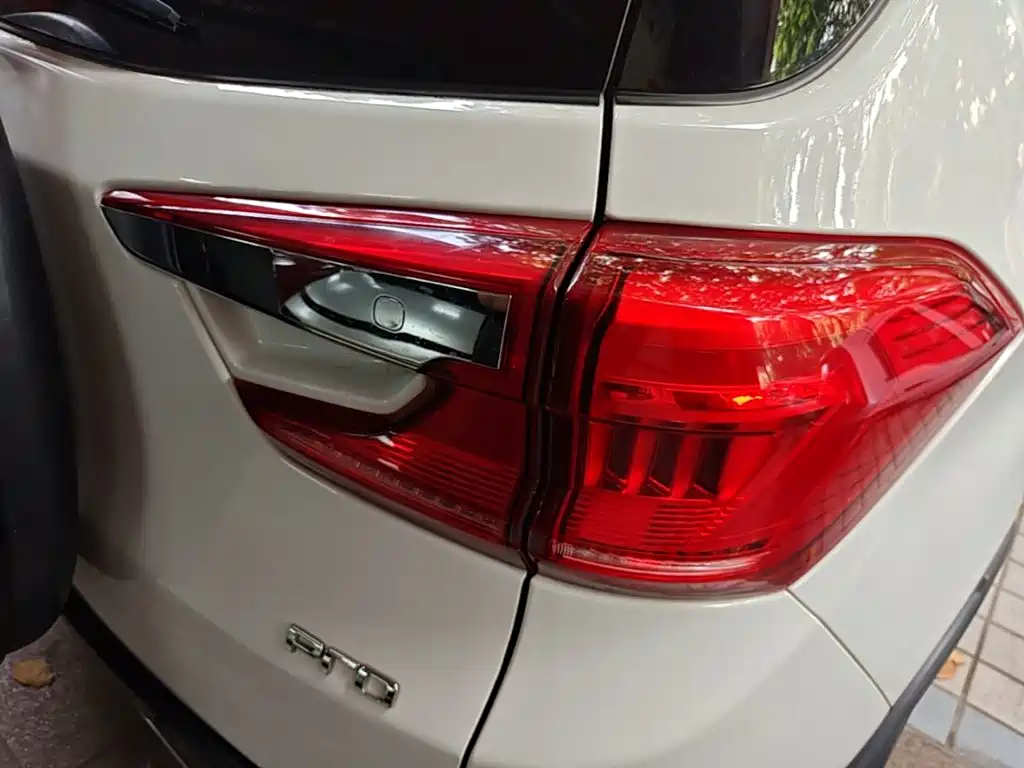 BYD Yuan Pro — миниатюра 8