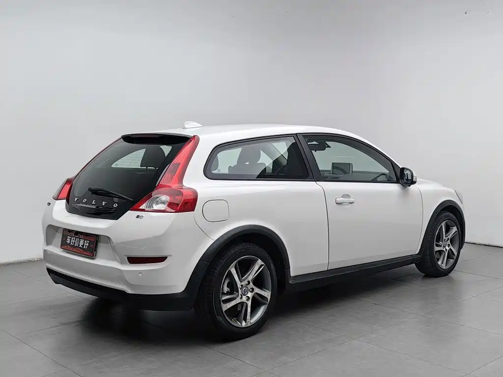 Volvo C30 — миниатюра 2