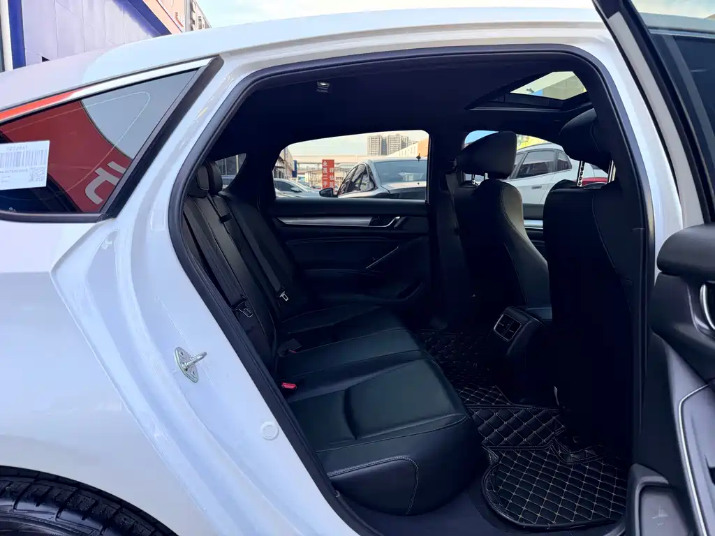 Honda Inspire — миниатюра 11