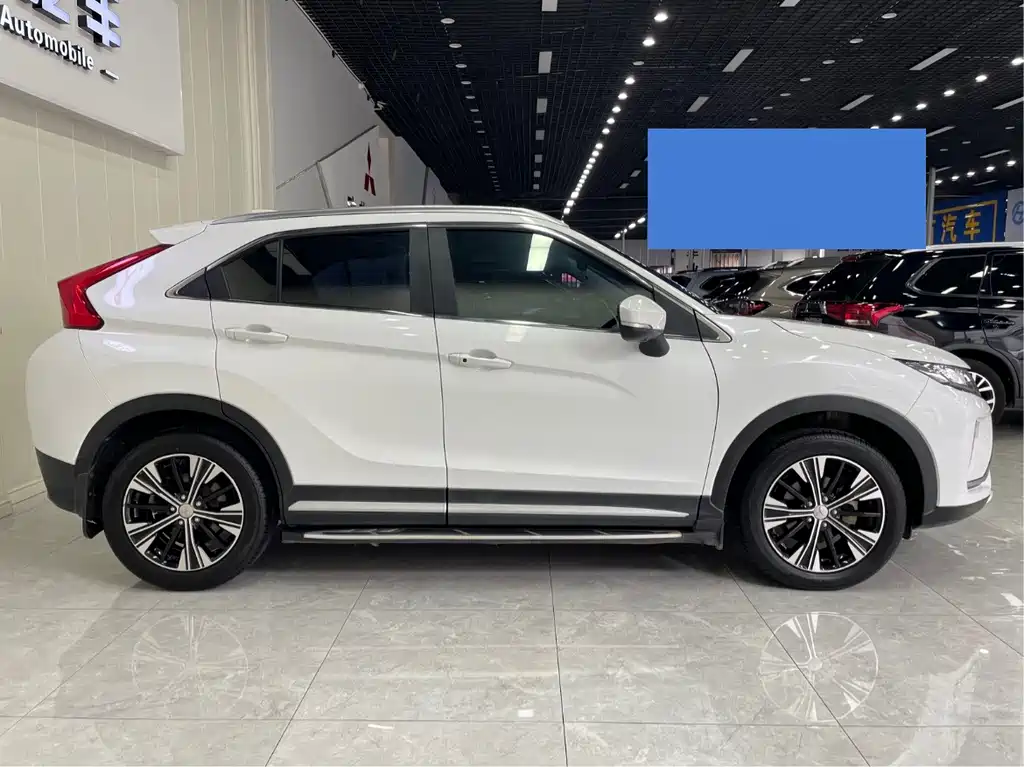 Mitsubishi Eclipse Cross — миниатюра 9