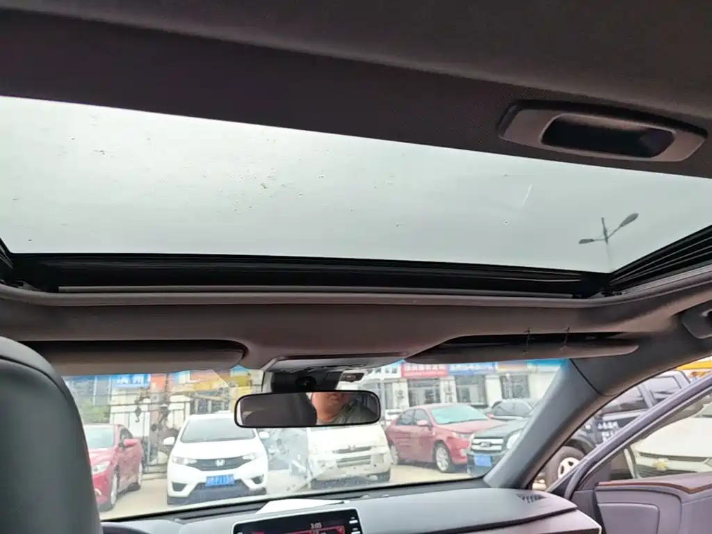 Toyota Avalon — миниатюра 18