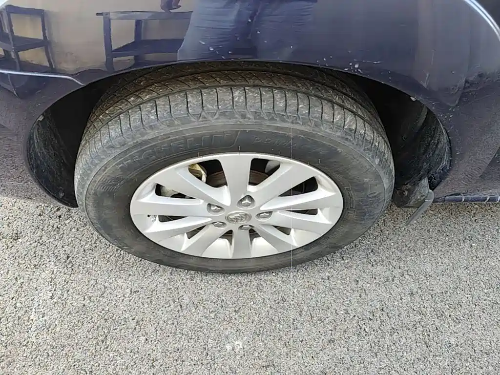 Buick GL8 — миниатюра 23