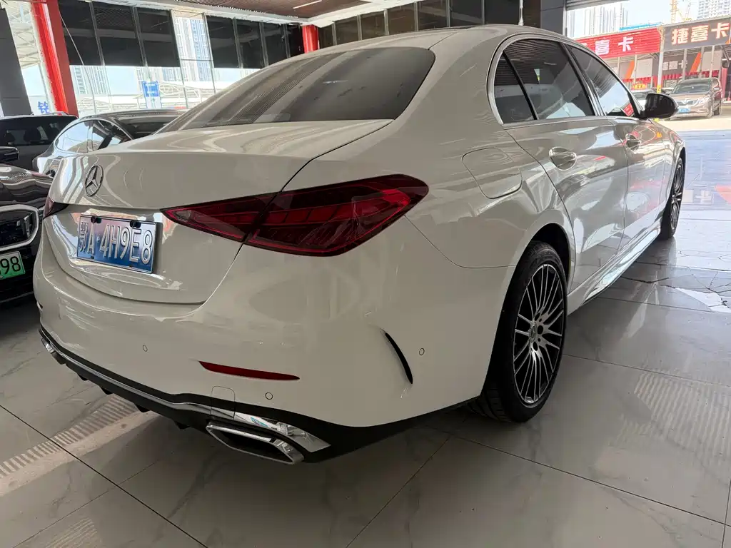 Mercedes-Benz C-Class — миниатюра 9