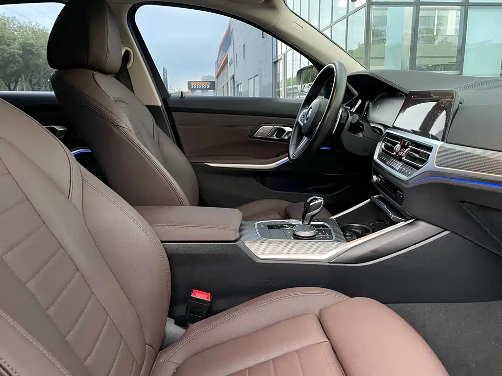 BMW 3 Series — миниатюра 4