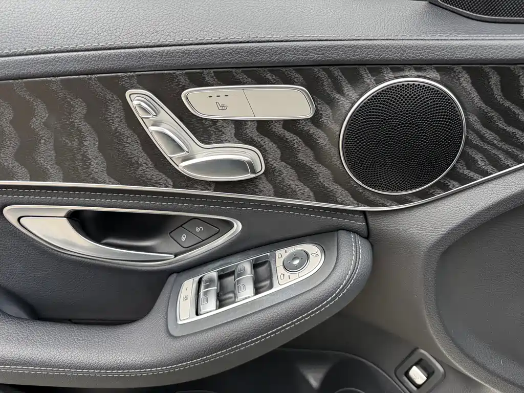 Mercedes-Benz C-Class — миниатюра 18