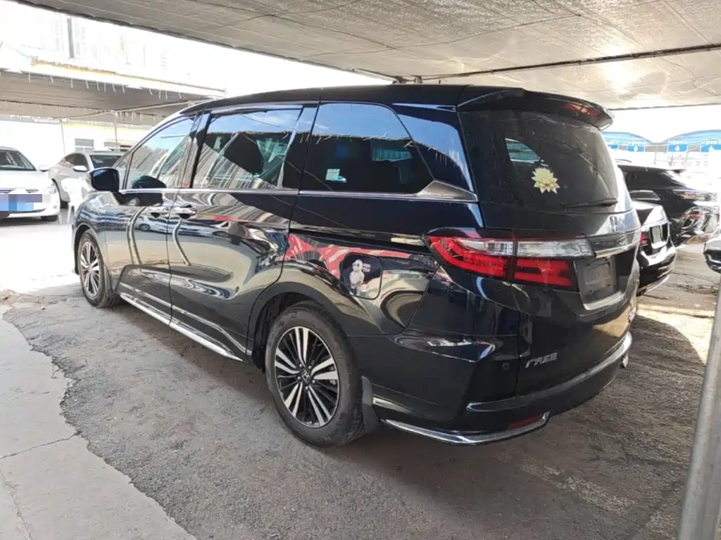 Honda Odyssey — миниатюра 5