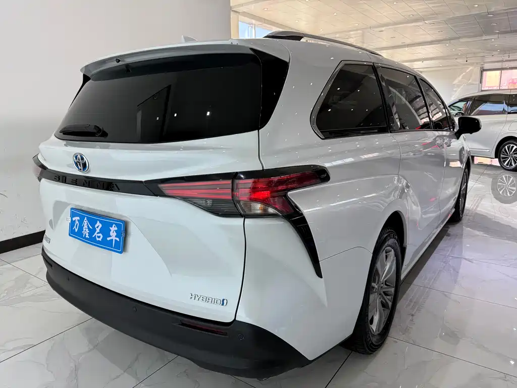 Toyota Sienna 2.5L Hybrid Comfort Edition, фото 20