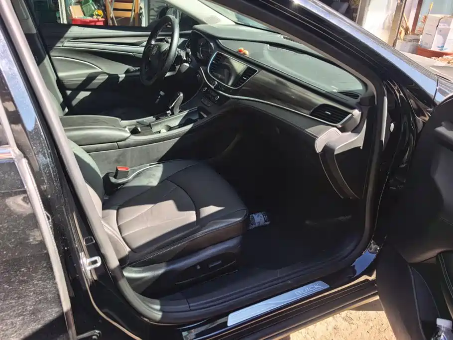Buick LaCrosse — миниатюра 8