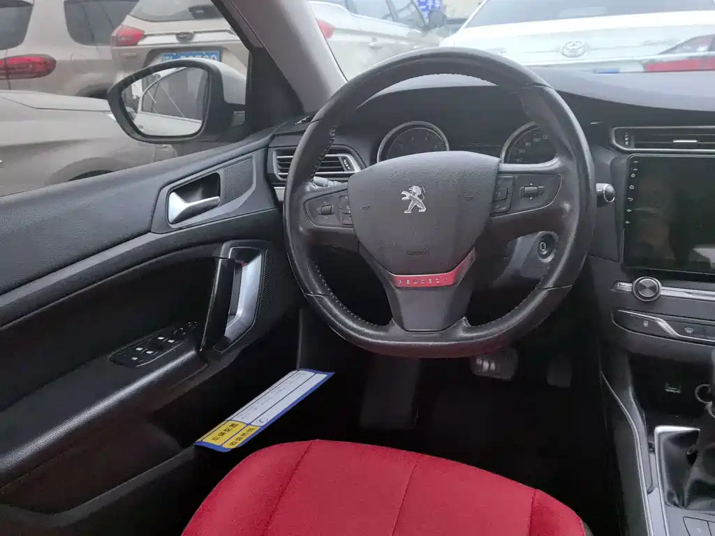 Peugeot 408 — миниатюра 10