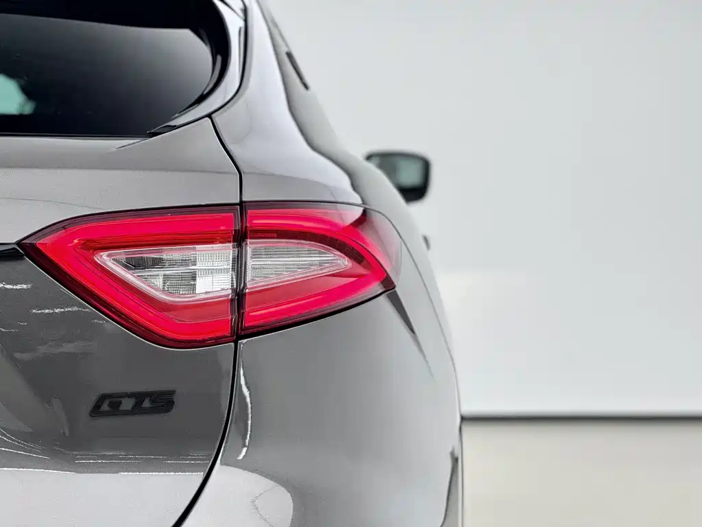 Maserati Levante — миниатюра 16