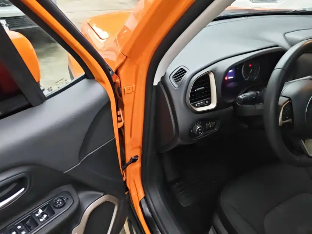 Jeep Renegade — миниатюра 16