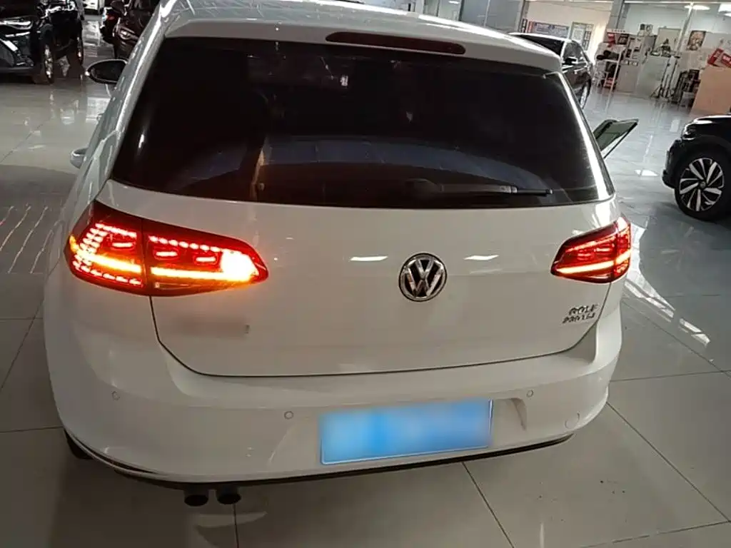 Volkswagen Golf — миниатюра 6
