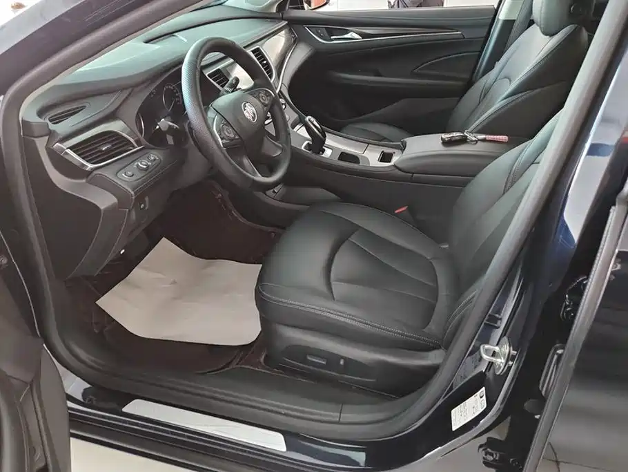 Buick LaCrosse — миниатюра 9
