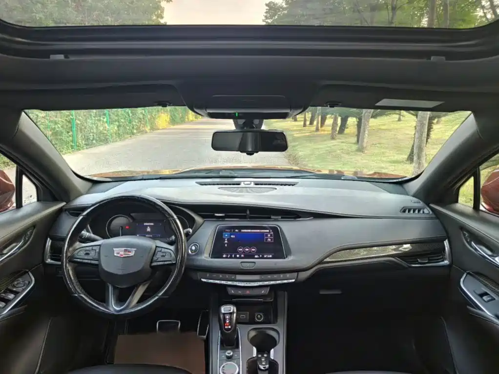 Cadillac XT4 — миниатюра 14