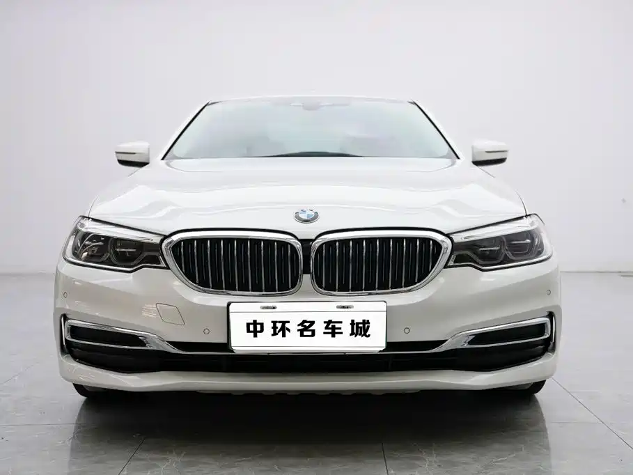 BMW 5 Series New Energy — миниатюра 4