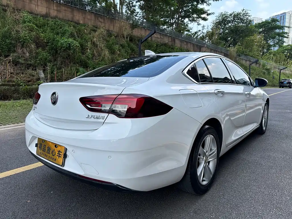 Buick Regal — миниатюра 5