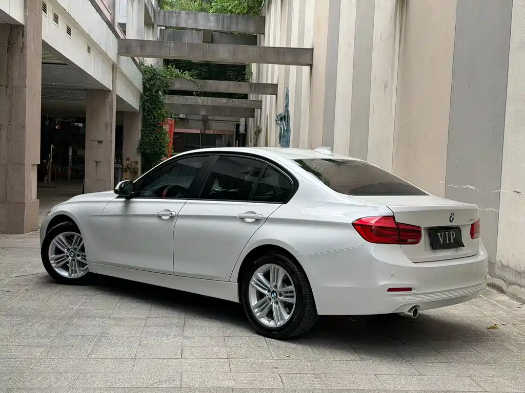 BMW 3 Series — миниатюра 9