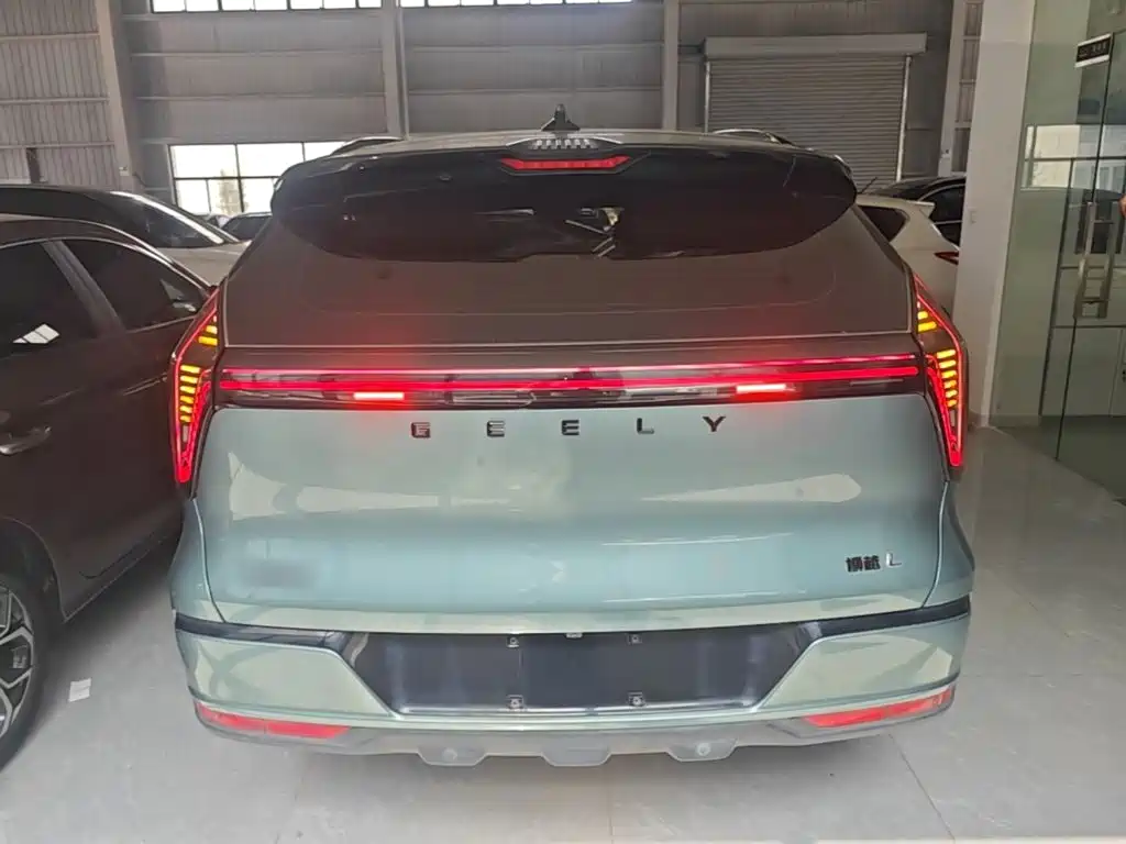 Geely Boyue L L 2025 1.5TD DCT