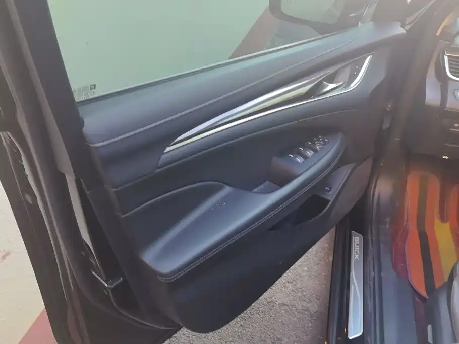 Buick LaCrosse — миниатюра 7