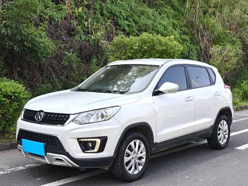 BAIC Senova X35 2016