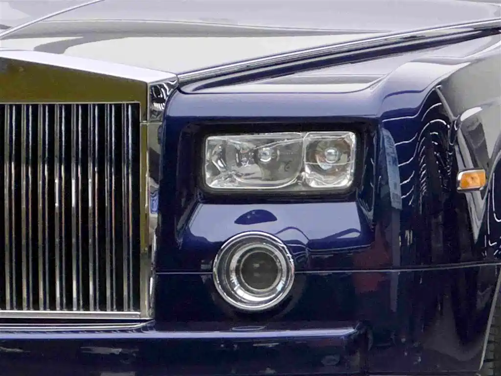 Rolls-Royce Phantom — миниатюра 3