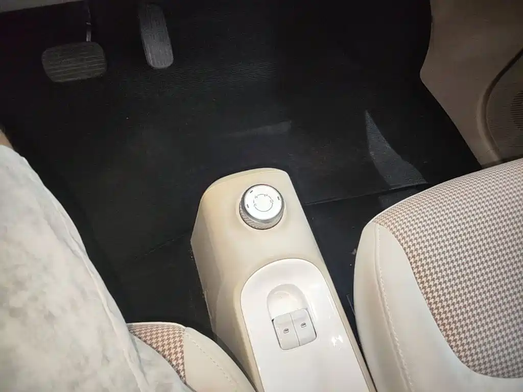 Wuling MINIEV — миниатюра 14