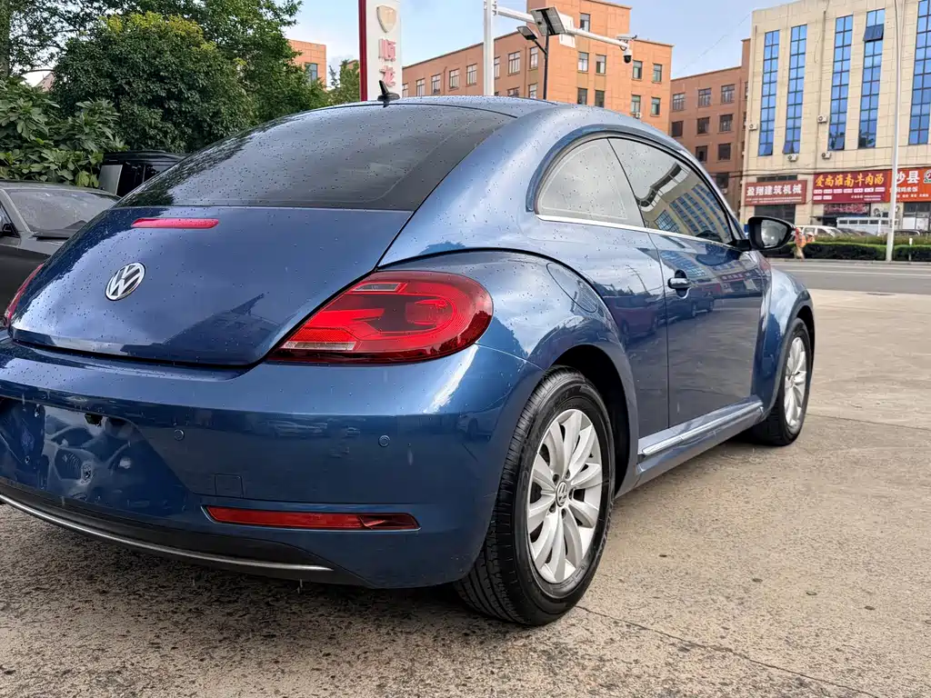 Volkswagen Beetle — миниатюра 4