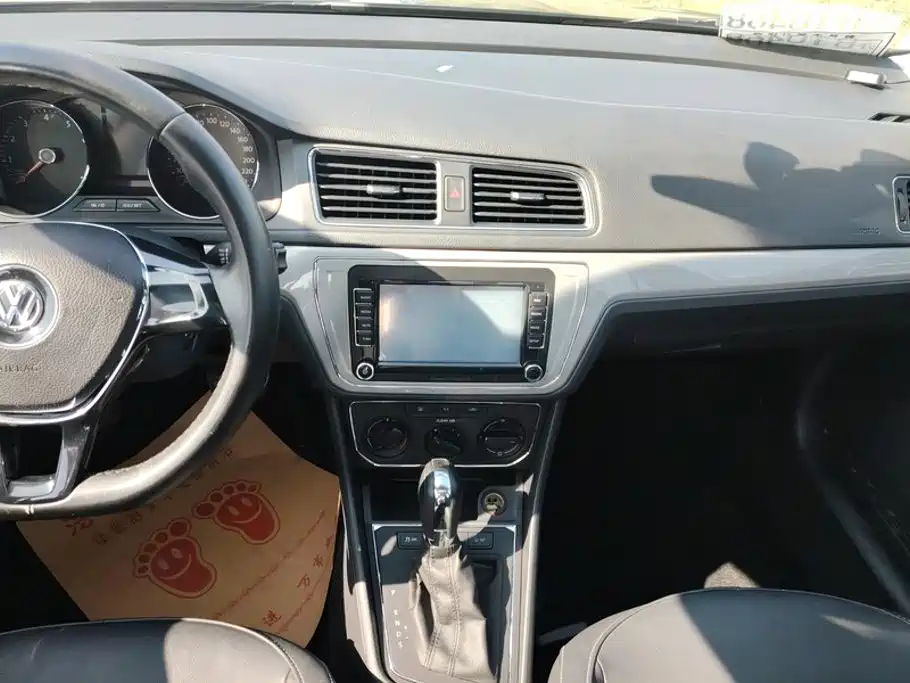 Volkswagen Lavida — миниатюра 13