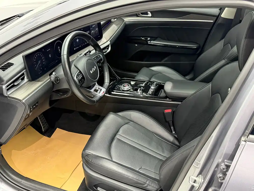 Kia K5 — миниатюра 10