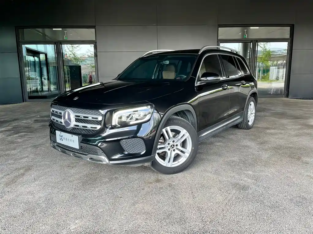 Купить Mercedes-Benz GLB