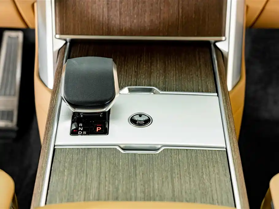 Land Rover Range Rover — миниатюра 15