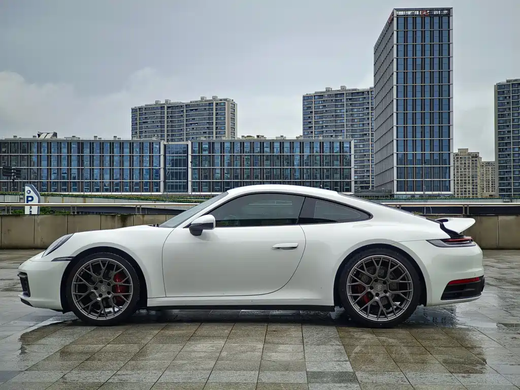 Porsche 911 2023 Carrera 3.0T