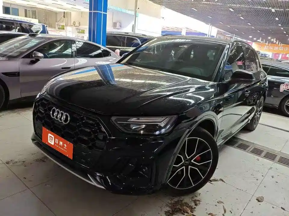 奥迪Q5L 2024款 45 TFSI 豪华动感型 2024