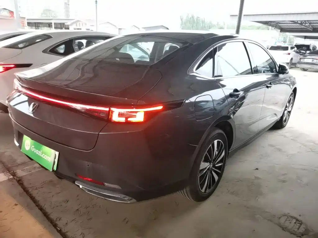 Changan EadoPHEV PHEV 2025 145KM